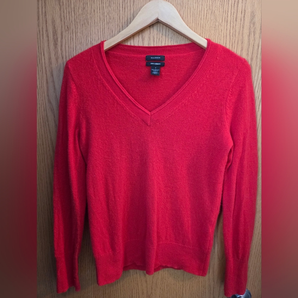 Halogen Red‎ Cashmere V Neck Sweater Size S
